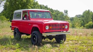 1977 Bronco Is A Restomod Vintage Off-Roader