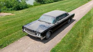 Recently Discovered Elvis Presley Family Limo Acutions For $150,000