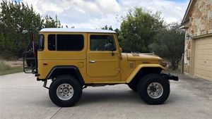Go Anywhere In This V8-Swapped 1979 Toyota FJ40