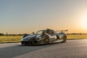 Hennessey Unleashes the Exquisite Venom F5 'Revolution Roadster' Hypercar in Pure Carbon Finish