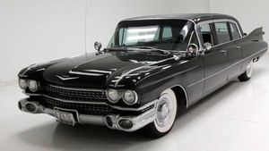 Stealthy Black 1959 Cadillac Fleetwood Is Fin-Tastic
