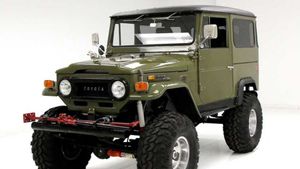 1972 Toyota FJ40 Land Cruiser Restomod Is A Monster