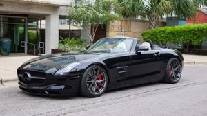 2012 Mercedes-Benz SLS AMG Begs To Take Its Top Off