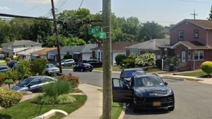 Thieves Swipe Luxury Cars In NYC