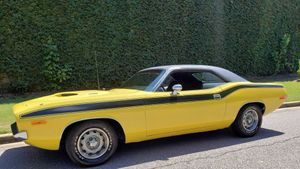 Add Twist To Your Life With A 1972 Plymouth ‘Cuda