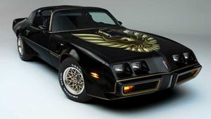 Burt Reynolds Saved This Last Pontiac Bandit Trans Am For You To Win
