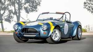 This Shelby Cobra 50th Anniversary Car Revived The Legend