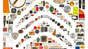 Historic Artwork Celebrates 100 Years Of Citroen At Retromobile