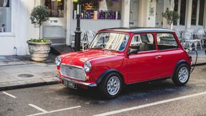 This Classic Mini Electric Conversion Costs $100,000