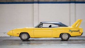 Fully-Documented 1970 Superbird 440 Six-Pack Has A Lemon Twist
