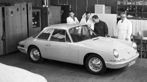 The Porsche 754 T7 Prototype Is The 911's Missing Link