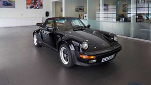 Strut In A 1985 Porsche 911 Cabriolet Turbo Look