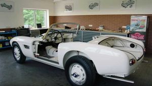 Watch BMW Restore Elvis Presley’s BMW 507