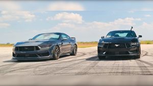 Hennessey's S650 Mustang Dark Horse vs. S550 GT350R