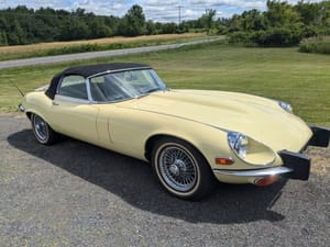 A 1974 Jaguar XKE Set to Go Under the Hammer From Saratoga Motorcar Auction