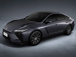 Lexus Unveils All-New 2026 ES with Bold Design and Electrified Options