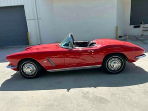 1962 Chevrolet Corvette Hits Market with Blend of Style and Modern Performance