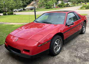 One-Owner 1986 Pontiac Fiero SE Heads to Auction on Hagerty Marketplace