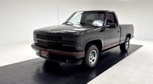 Low-Mileage 1991 Chevy 1500 Sport Pickup Emerges as a Collector’s Dream