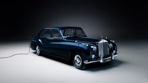 Lunaz Reveals Electric Seven-Seat Rolls-Royce Phantom V in Ultra-Luxury Restomod