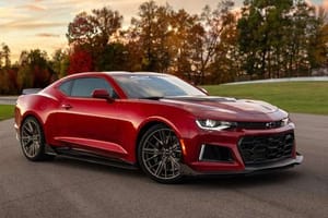 GM Unveils New Carbon Performance Package for Camaro ZL1