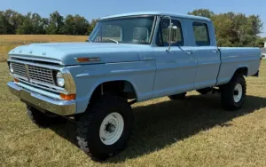 Fully Restored 1970 Ford F-250 Stuns Auction Crowd With $120,000 Sale Price