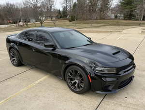Low-Mileage 2022 Dodge Charger SRT Hellcat Widebody Nears Auction Close in Illinois