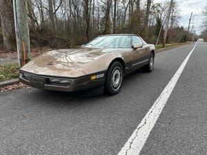 1985 Chevrolet Corvette Coupe Combines Two-Tone Style With Performance Upgrades