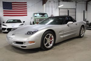 2002 Chevrolet Corvette Convertible Highlights Lasting Appeal of C5 Performance Era